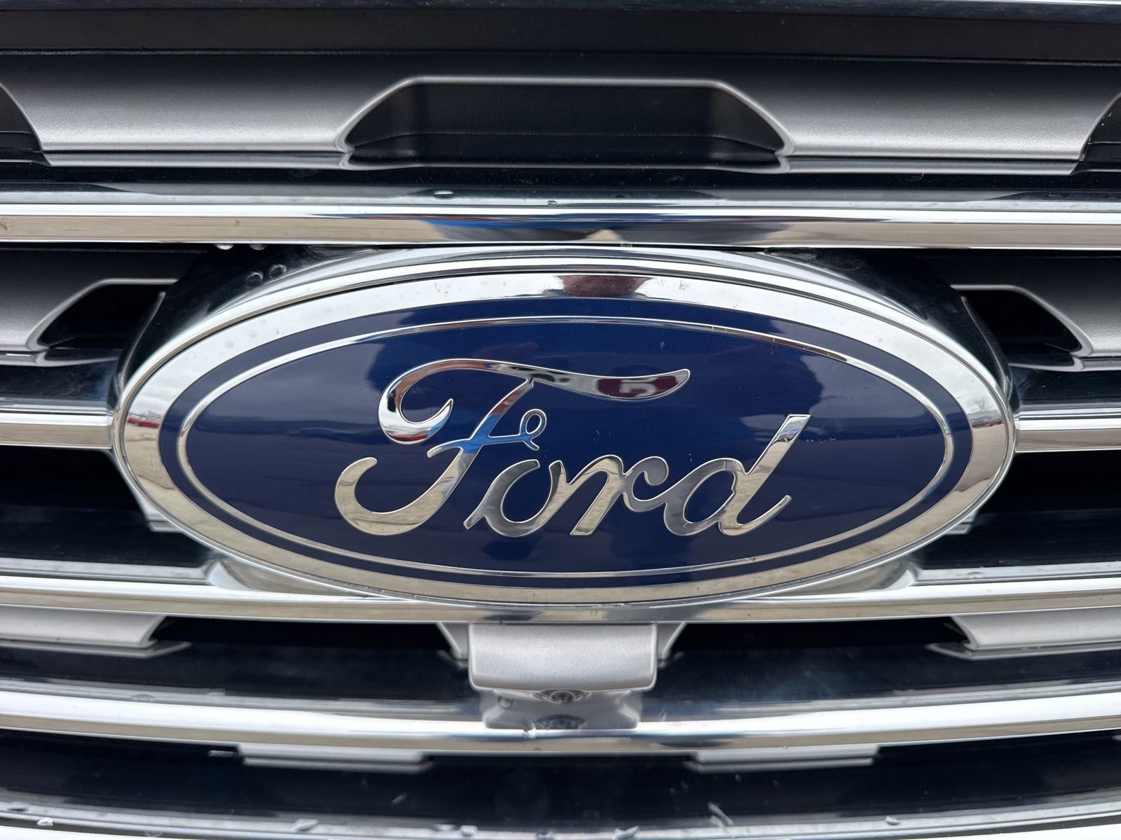 Certified 2024 Ford Edge Titanium w/ Equipment Group 301A AWD/4WD image 13