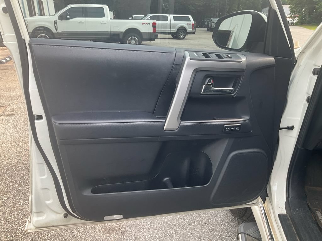 Used 2020 Toyota 4Runner Limited RWD image 17