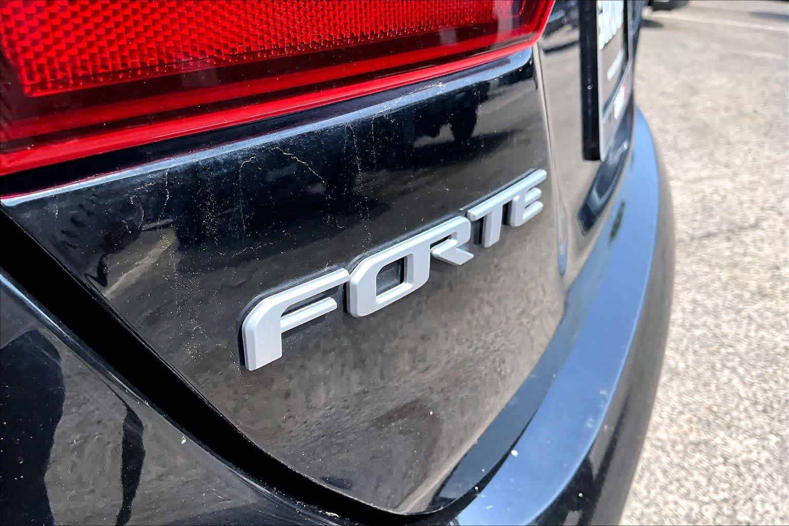 Used 2023 Kia Forte GT FWD image 12