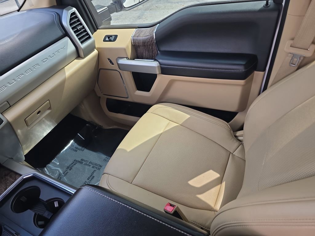 Certified 2019 Ford F350 Lariat w/ Tow Technology Bundle image 13
