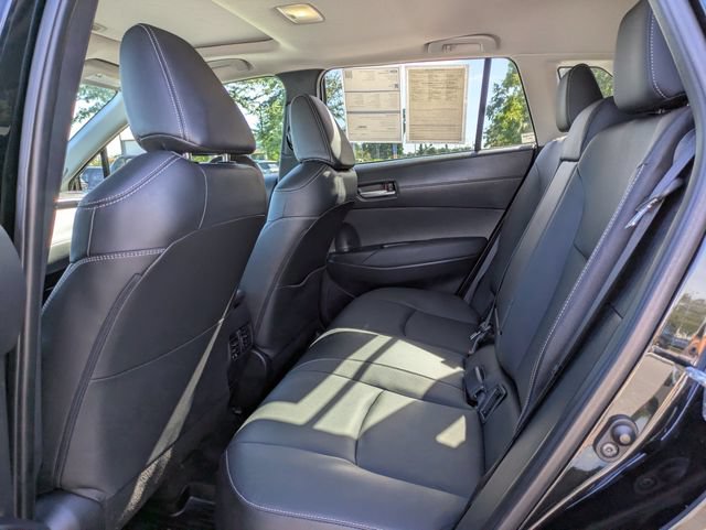 Used 2022 Toyota Corolla Cross XLE w/ Convenience Package FWD image 14
