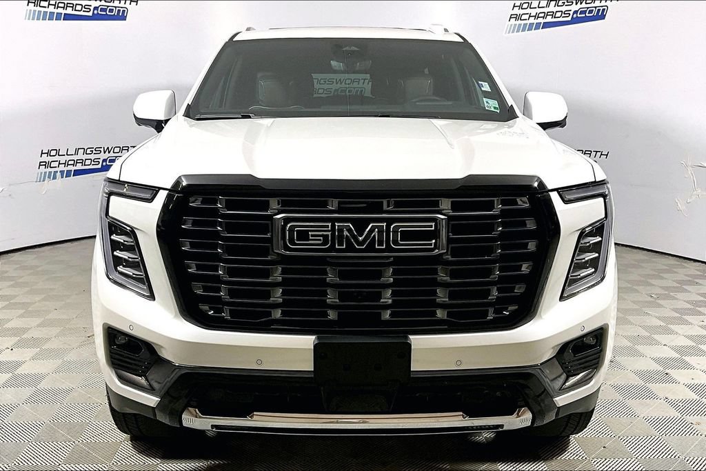 Used 2025 GMC Yukon Denali Ultimate AWD/4WD image 2