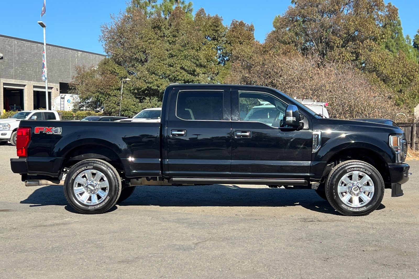 Certified 2022 Ford F250 Platinum AWD/4WD image 3