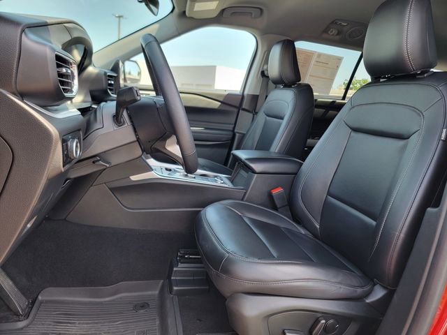 Certified 2023 Ford Explorer XLT w/ Equipment Group 202A AWD/4WD image 20