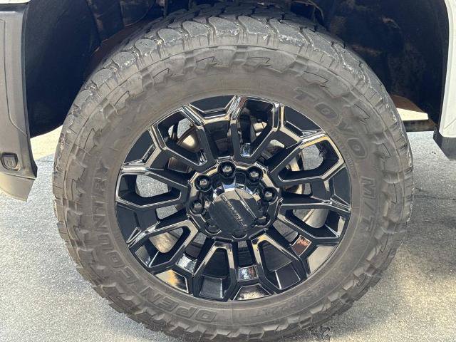 Used 2026 GMC Sierra 2500 Denali w/ Denali Reserve Package AWD/4WD image 4
