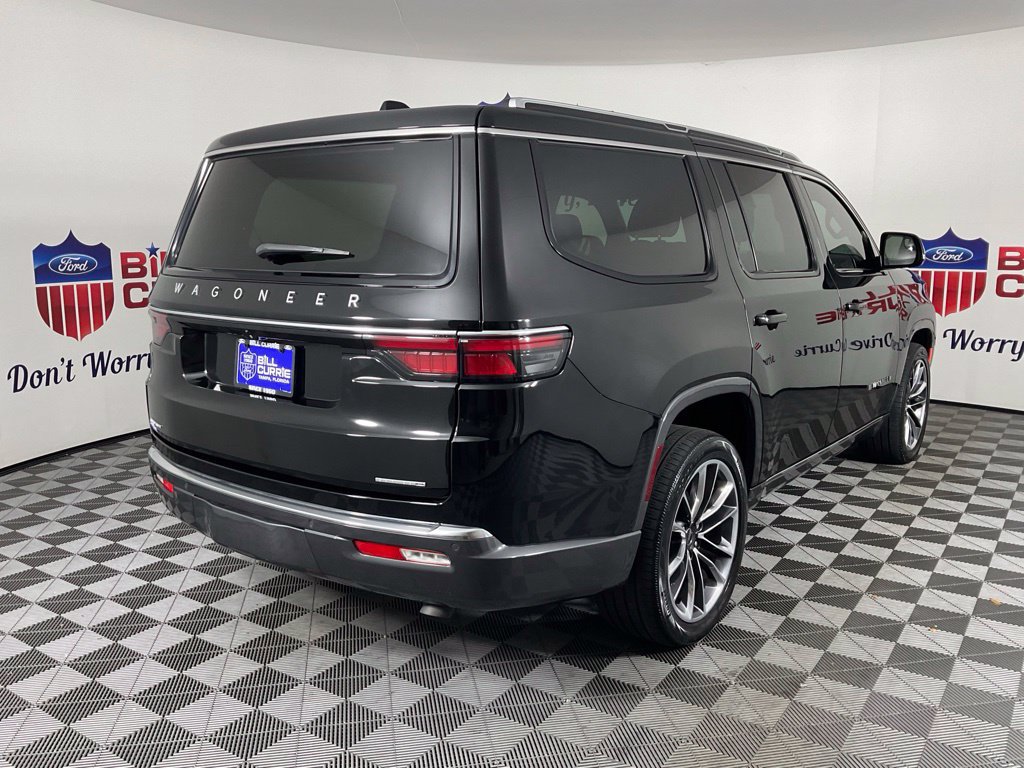 Used 2022 Jeep Wagoneer Series III w/ Premium Group I AWD/4WD image 3