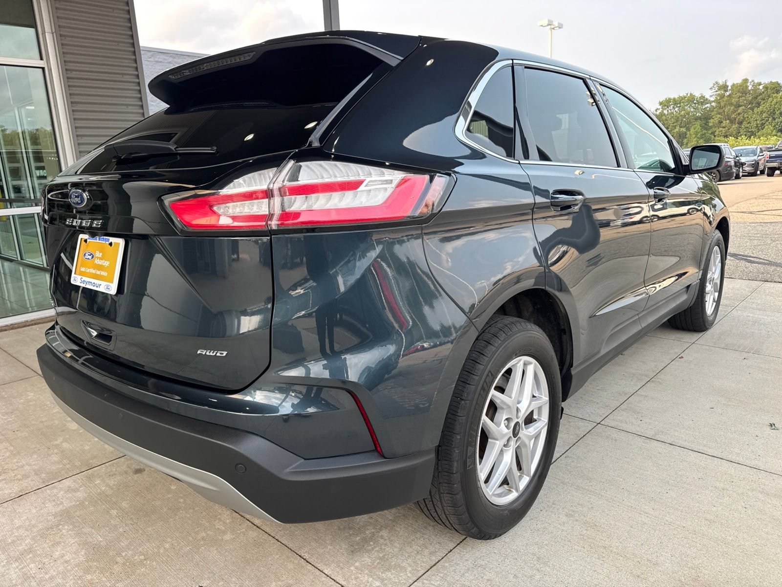 Certified 2024 Ford Edge SEL w/ Convenience Package AWD/4WD image 8
