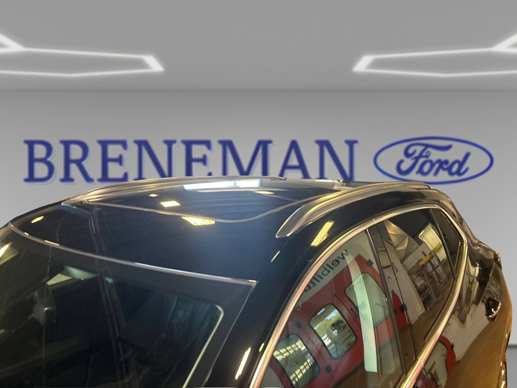 Used 2022 Buick Envision Avenir w/ Technology Package II AWD/4WD image 15