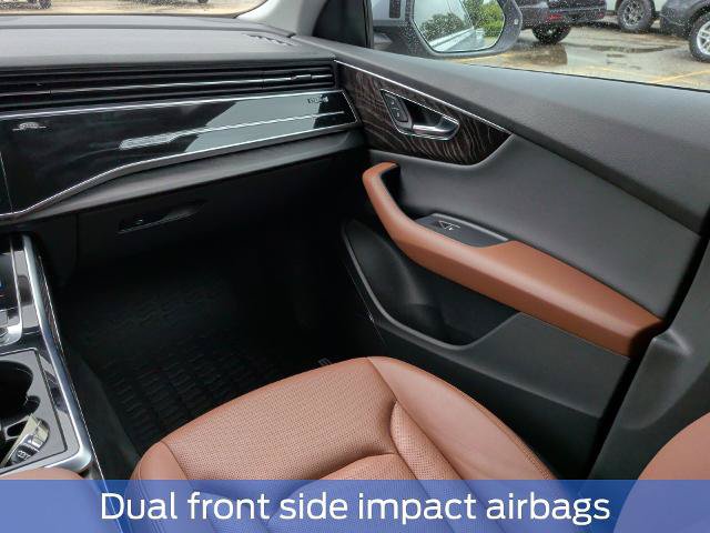 Used 2022 Audi Q8 Premium Plus AWD/4WD image 16