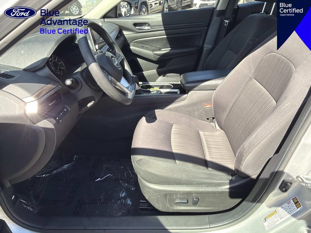 Used 2024 Nissan Altima 2.5 SV FWD image 17