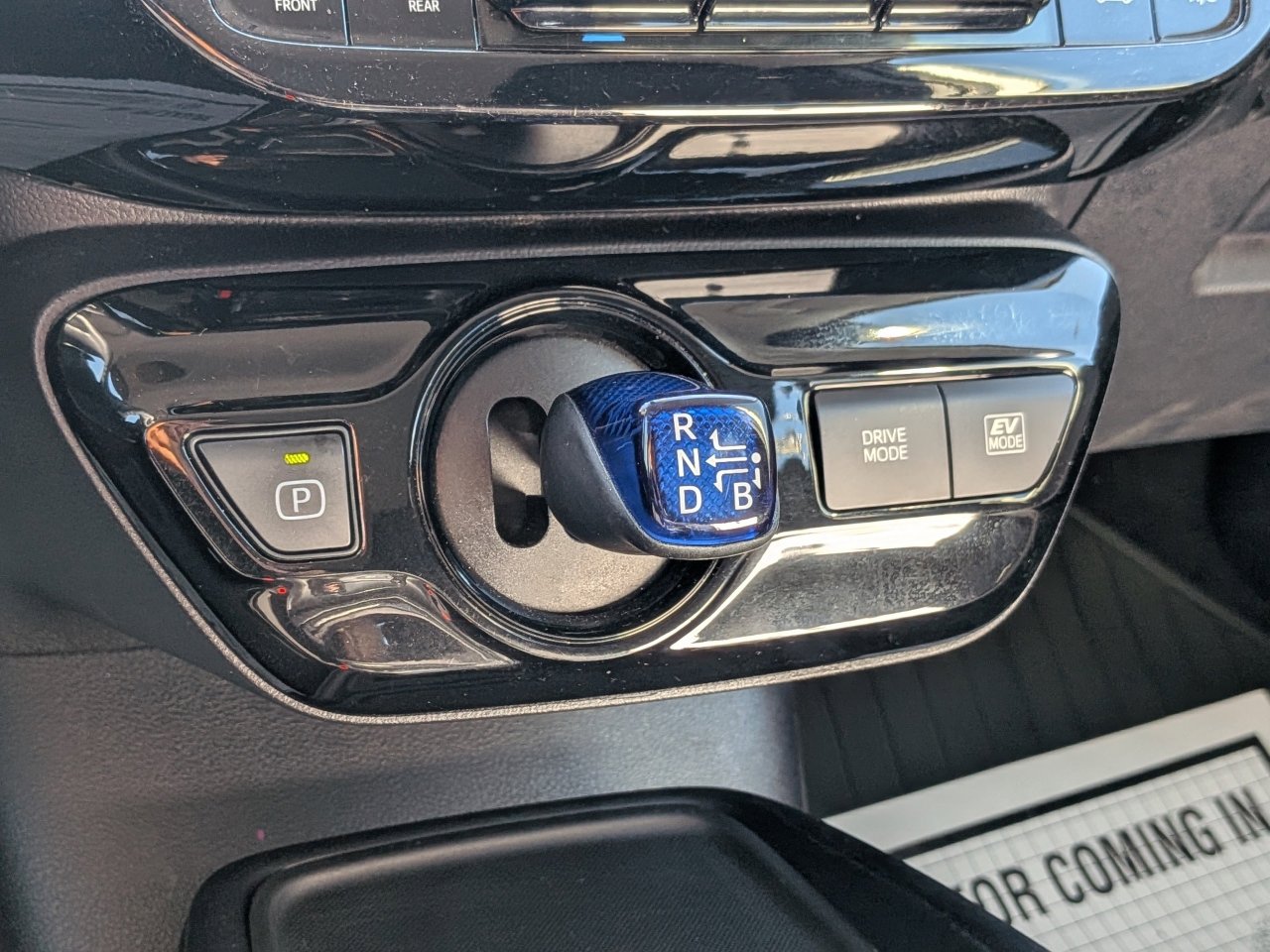 Used 2020 Toyota Prius LE w/ Carpet Mat Package AWD/4WD image 20