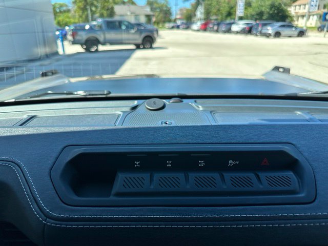 Certified 2025 Ford Bronco Outer Banks w/ Sasquatch Package AWD/4WD image 51