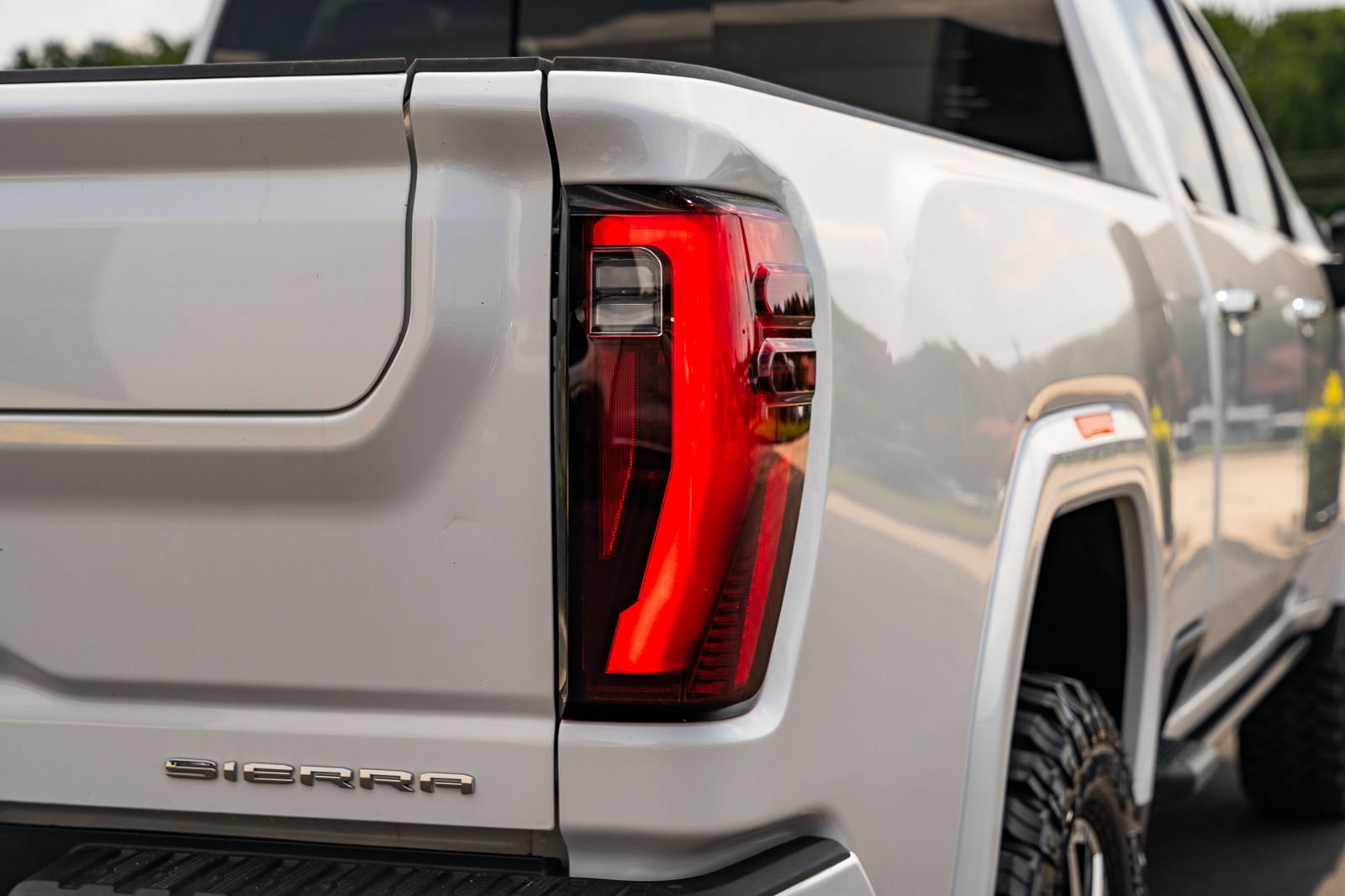 Used 2024 GMC Sierra 2500 Denali Ultimate w/ Max Trailering Package AWD/4WD image 14