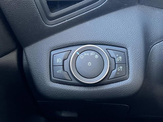 Certified 2019 Ford Escape SE image 28