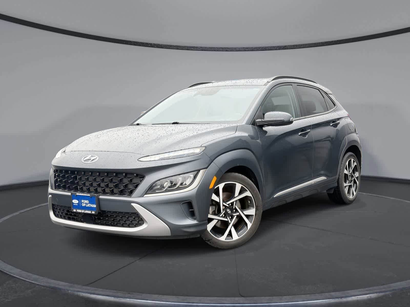 Used 2022 Hyundai Kona Limited w/ Cargo Package AWD/4WD image 7