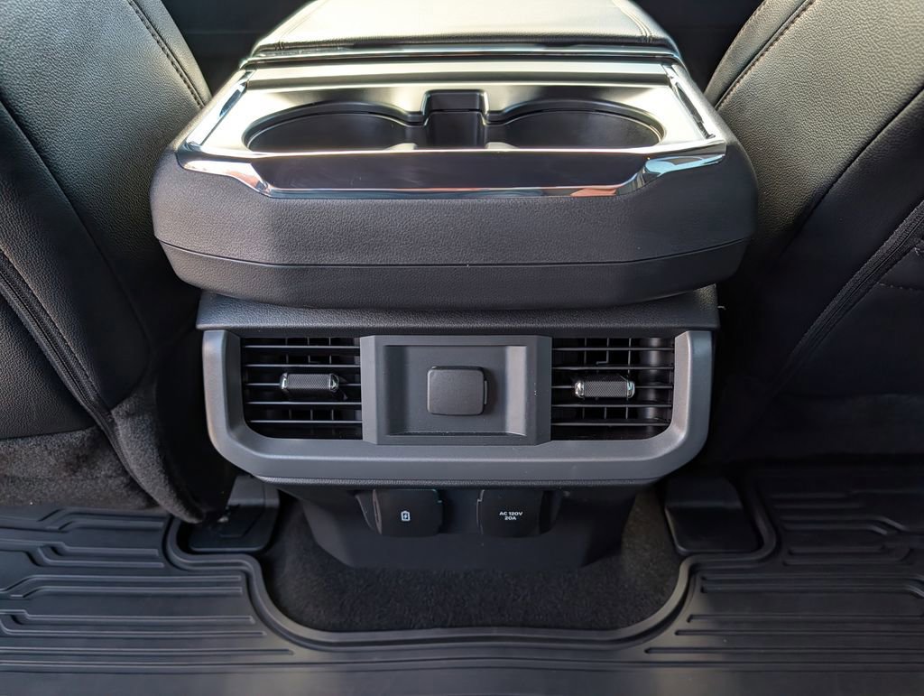 Certified 2025 Ford F150 Lariat w/ Equipment Group 501A Mid image 32