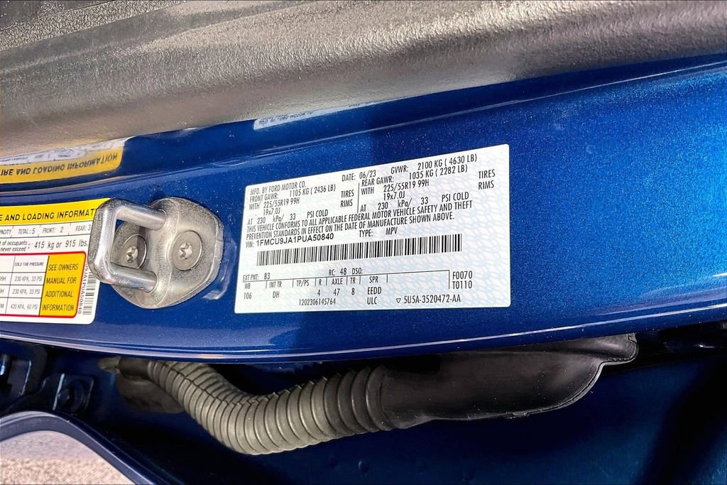 Certified 2023 Ford Escape Platinum w/ Premium Technology Package AWD/4WD image 32