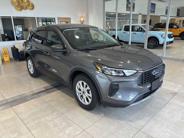 Certified 2023 Ford Escape Active AWD/4WD image 1