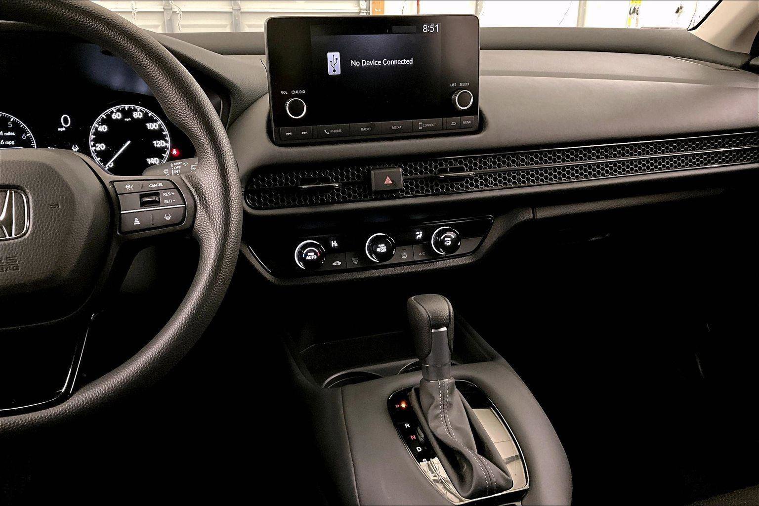 Used 2025 Honda HR-V LX image 6