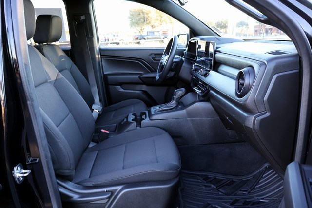 Used 2024 Chevrolet Colorado W/T image 19