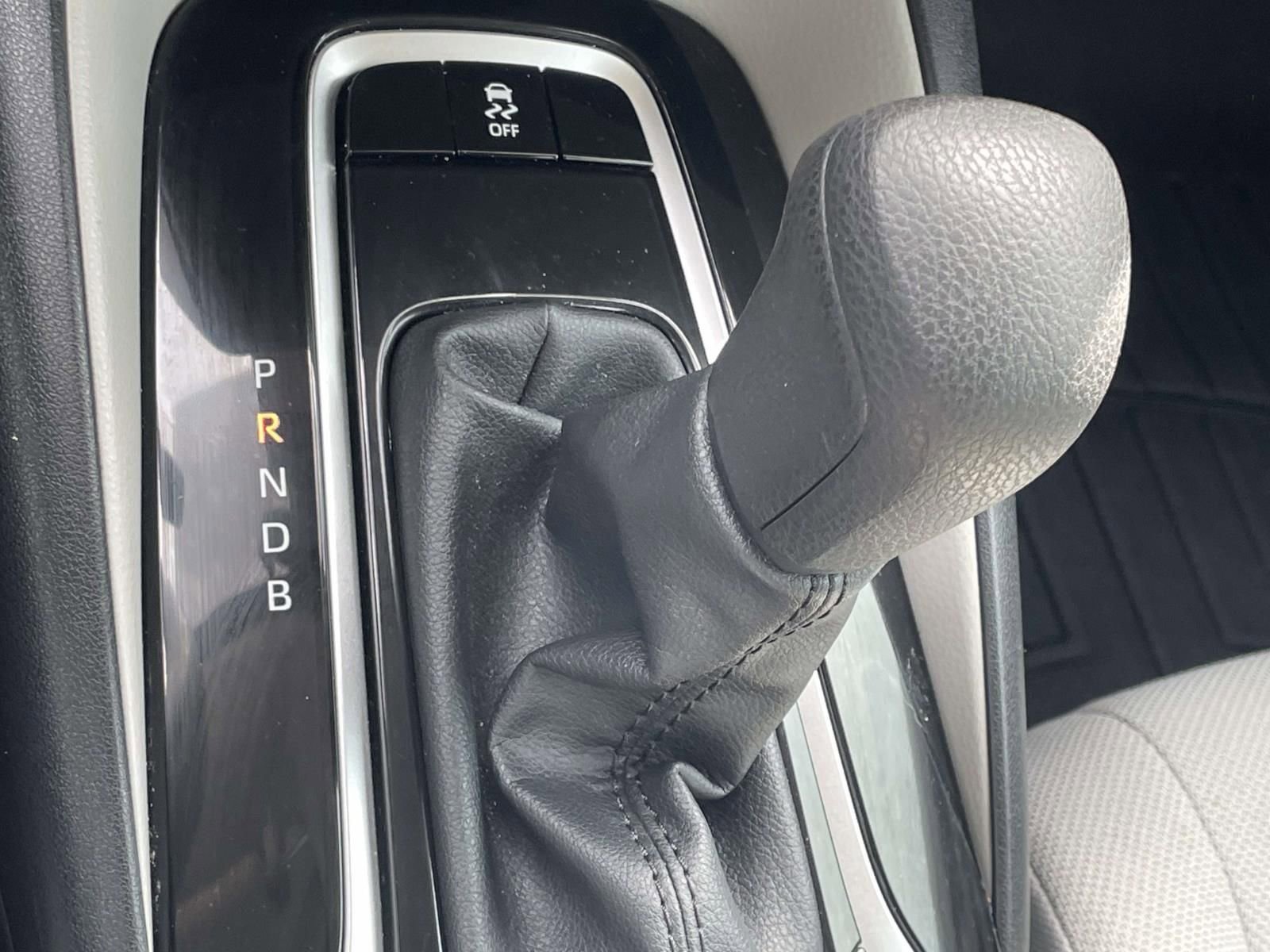 Used 2022 Toyota Corolla L FWD image 20