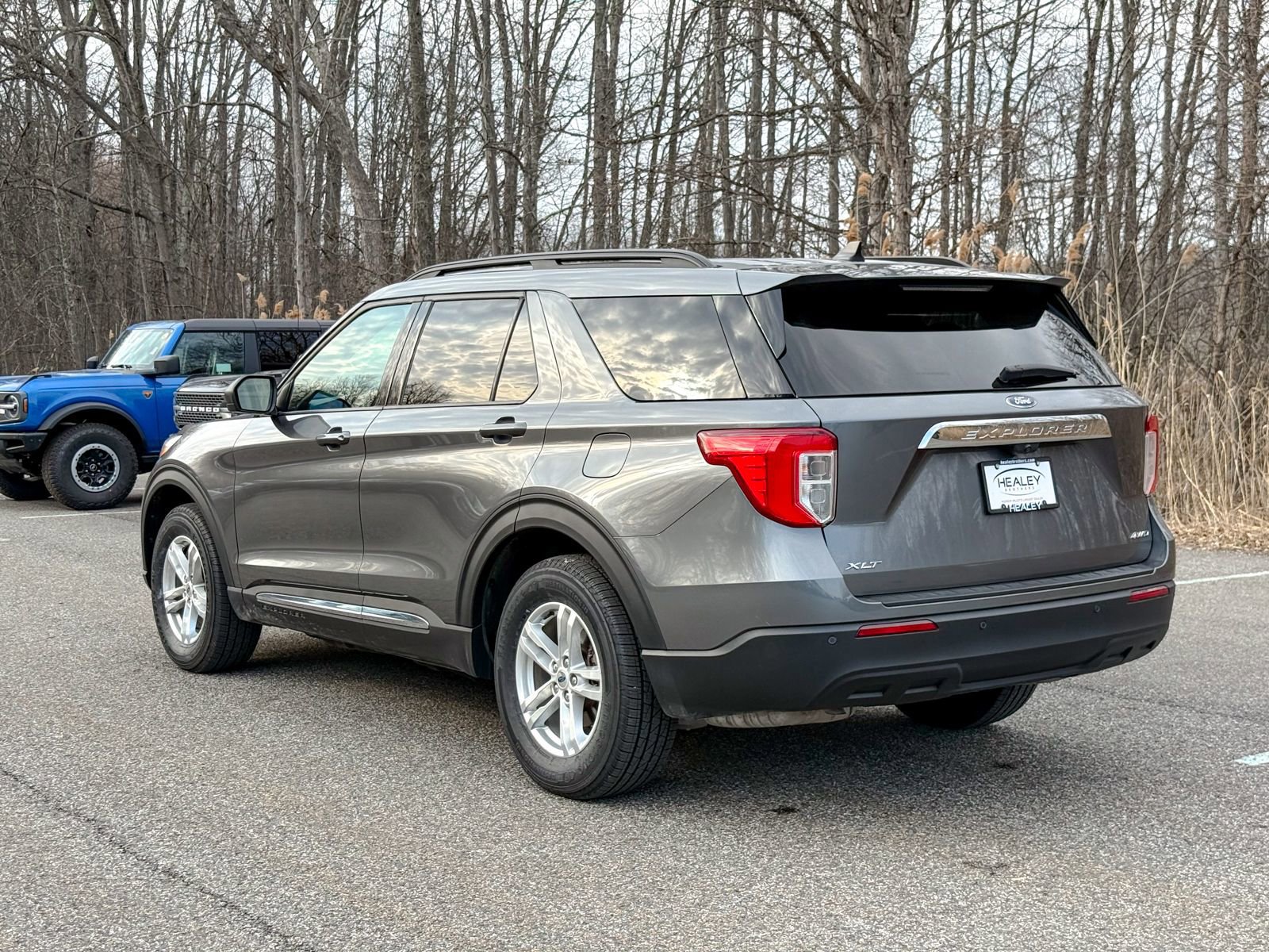Certified 2023 Ford Explorer XLT image 5