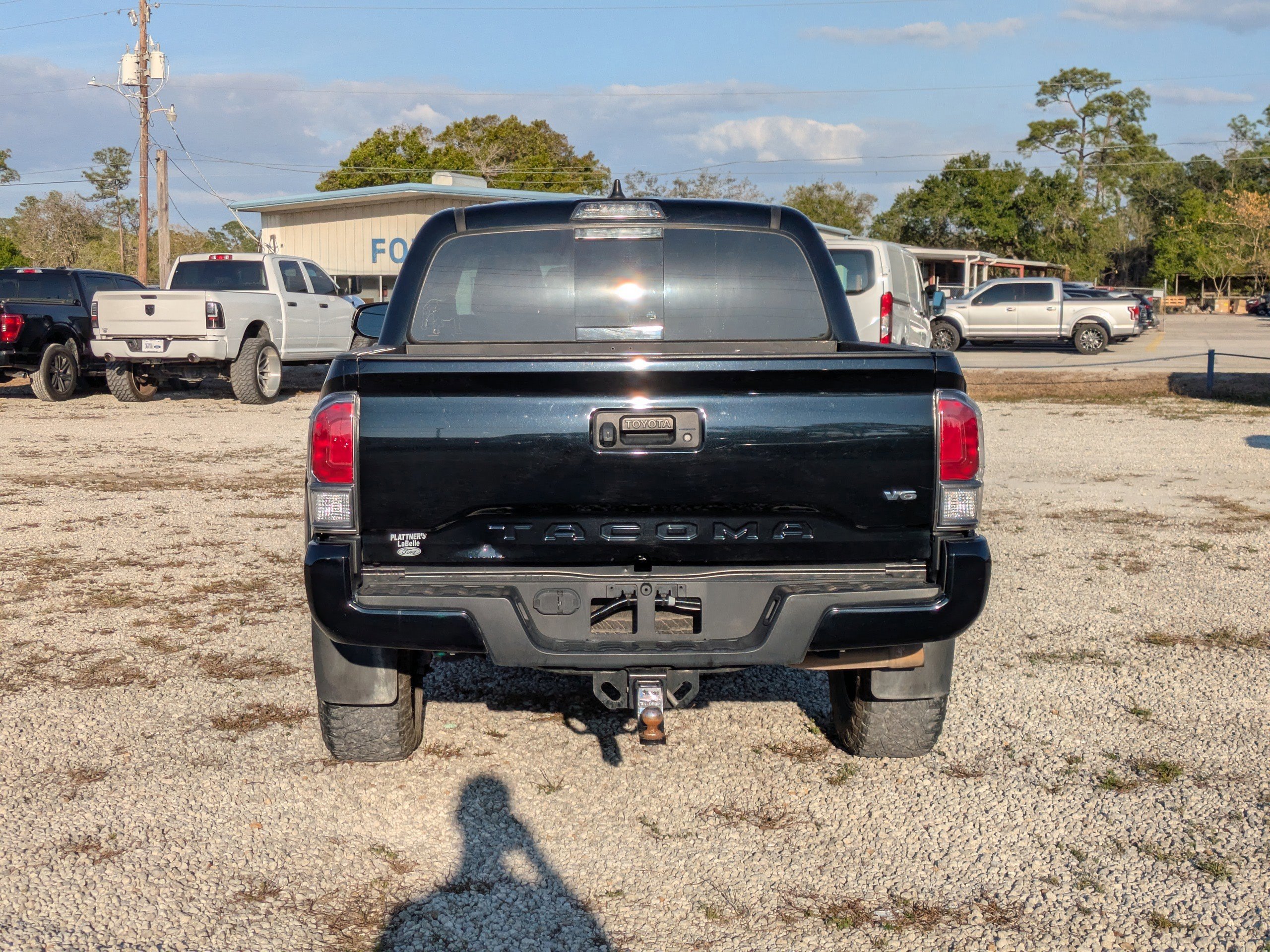 Used 2020 Toyota Tacoma TRD Sport image 4