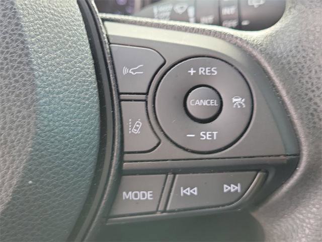 Used 2022 Toyota RAV4 XLE image 27