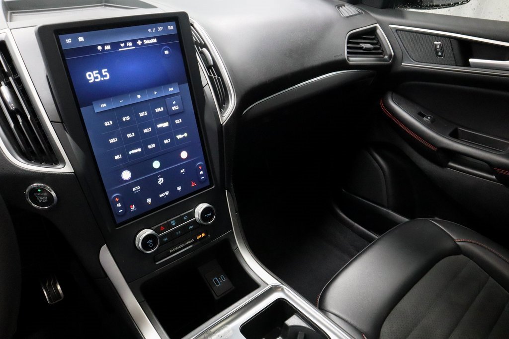 Certified 2024 Ford Edge ST-Line image 30