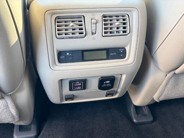 Used 2018 Nissan Pathfinder SL image 11