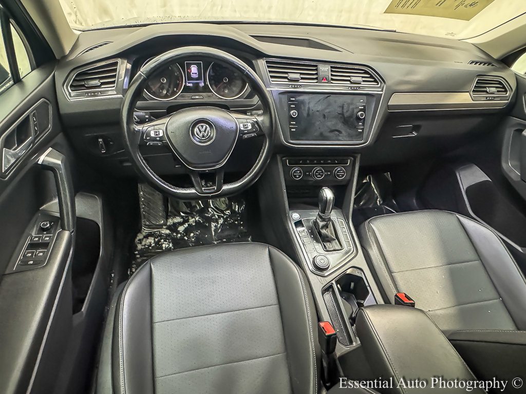 Used 2019 Volkswagen Tiguan SE w/ Panoramic Sunroof Package AWD/4WD image 14