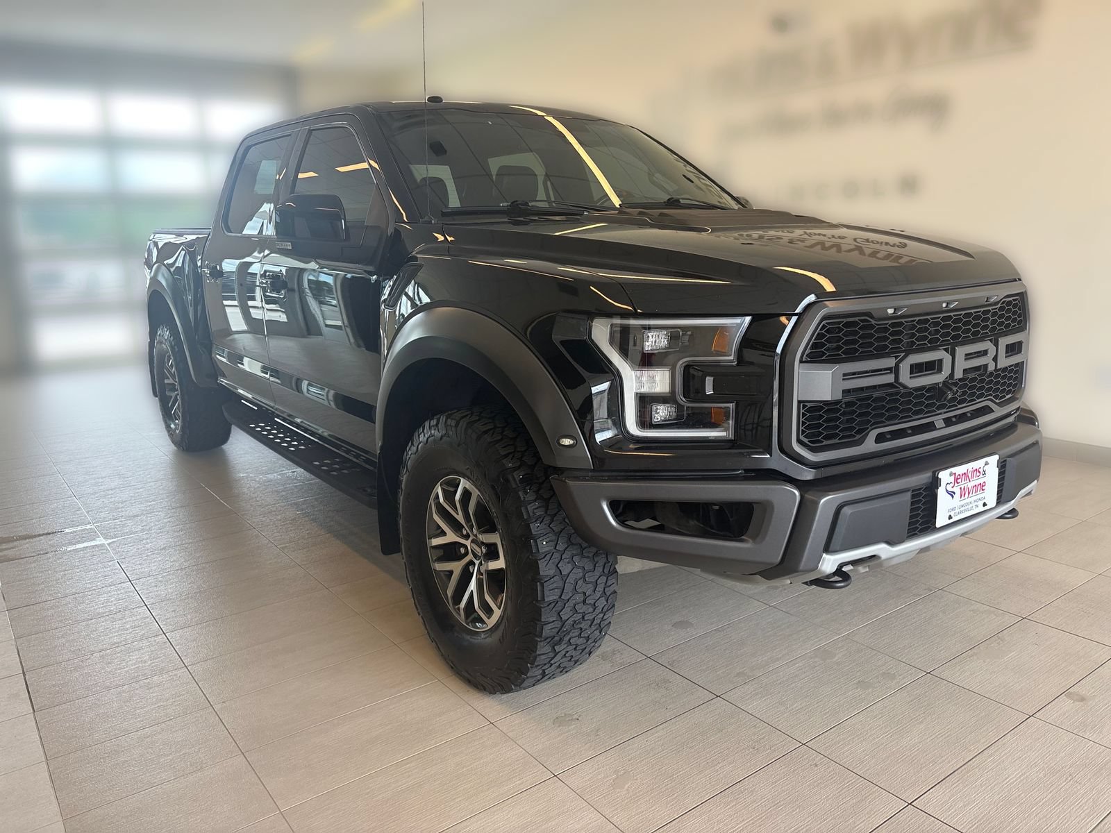 Certified 2018 Ford F150 Raptor w/ Equipment Group 802A Luxury AWD/4WD image 4