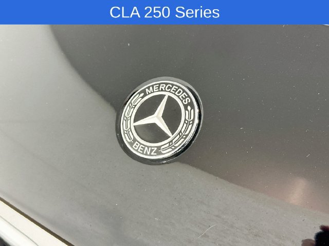 Used 2018 Mercedes-Benz CLA 250 4MATIC image 32