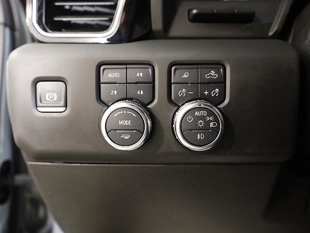 Used 2024 GMC Sierra 3500 Denali w/ Denali Reserve Package image 22