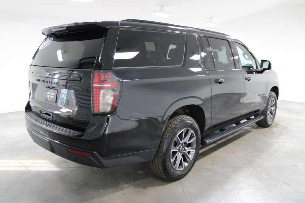 Used 2023 Chevrolet Suburban Z71 w/ Luxury Package image 4