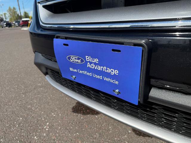 Certified 2018 Ford Edge Titanium w/ Equipment Group 301A AWD/4WD image 9