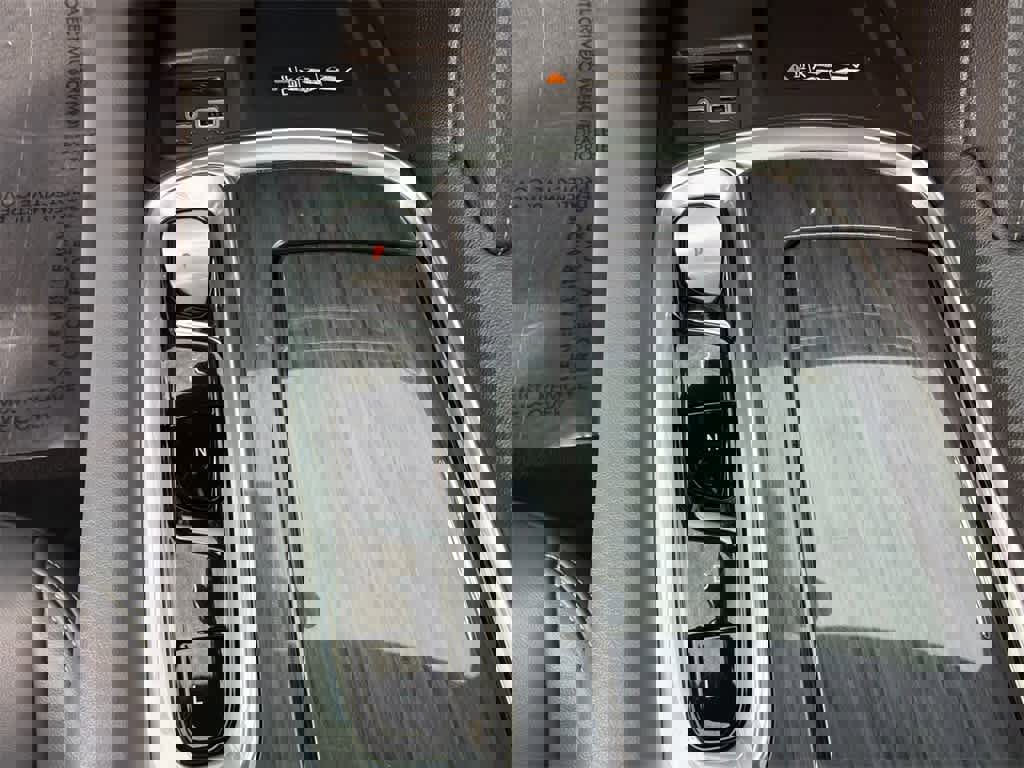 Used 2023 Buick Enclave Essence w/ Experience Buick Package image 32