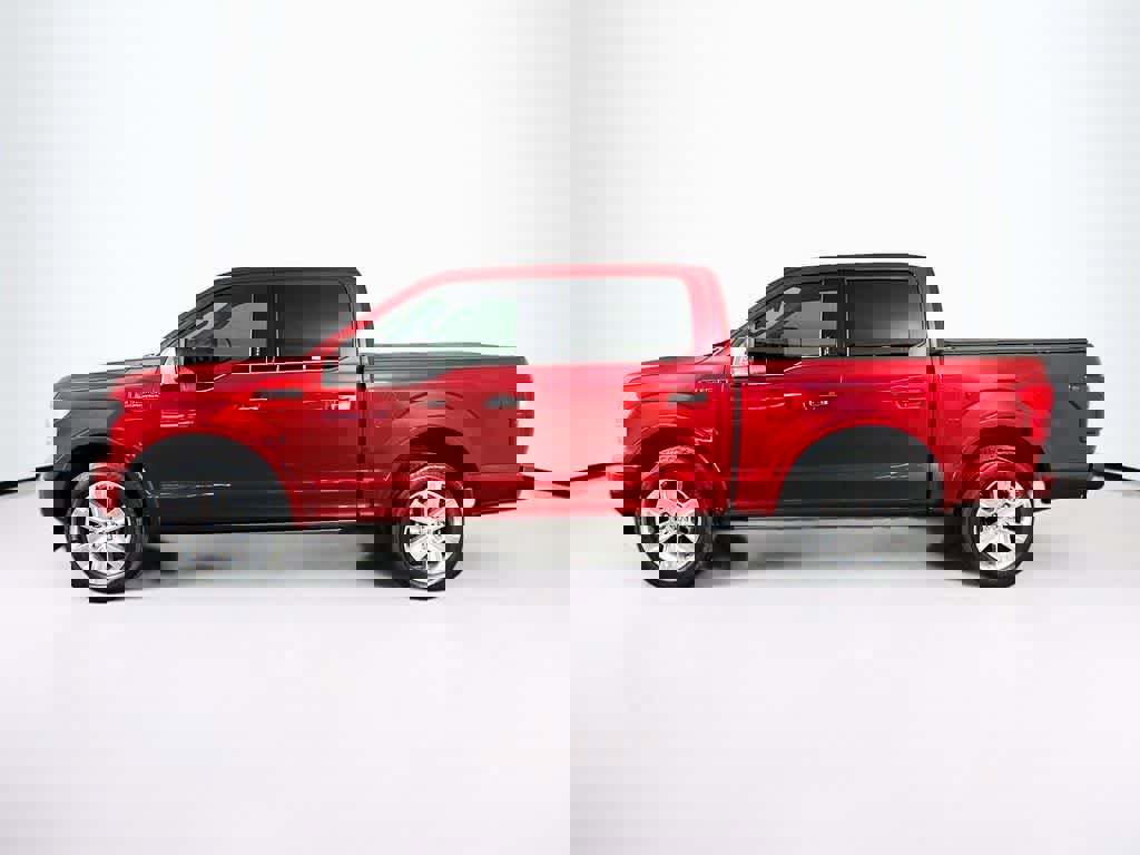 Certified 2019 Ford F150 Platinum w/ Equipment Group 701A Luxury image 2