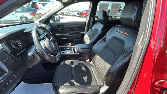 Used 2025 Nissan Pathfinder SV AWD/4WD image 19