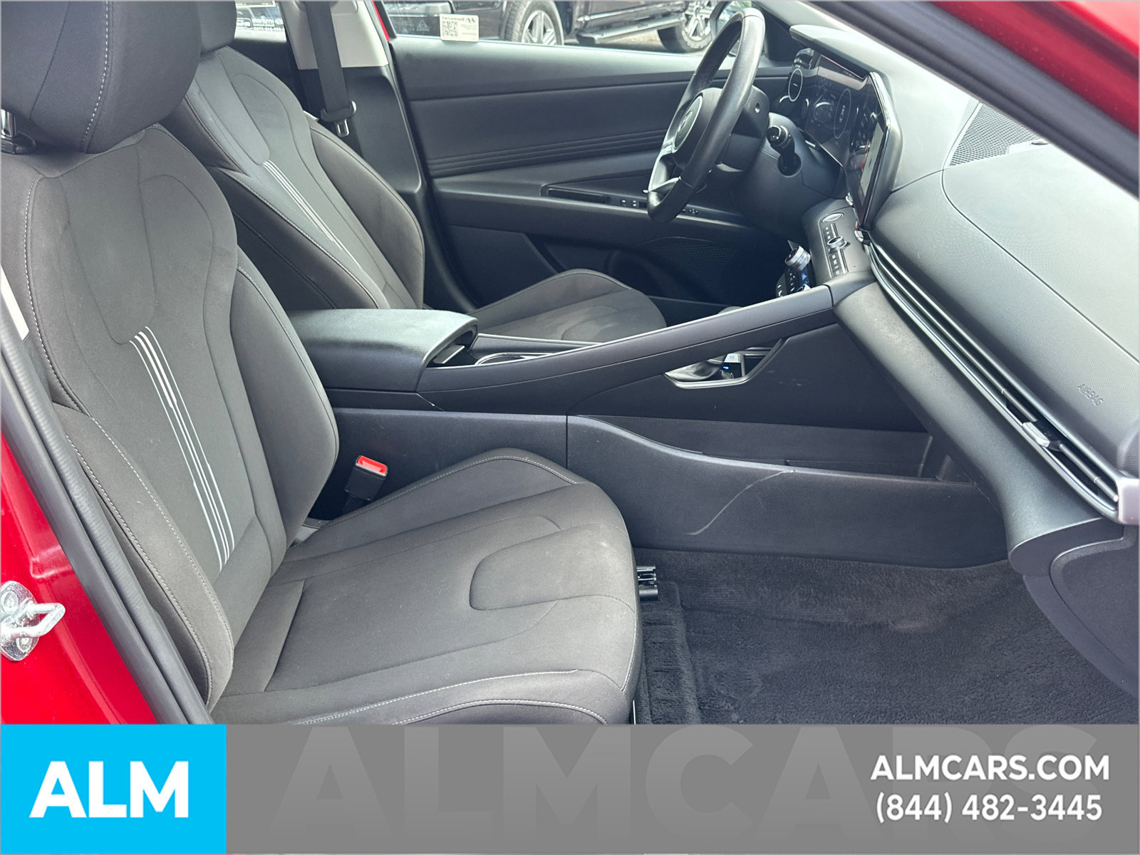 Used 2025 Hyundai Elantra SEL FWD image 15