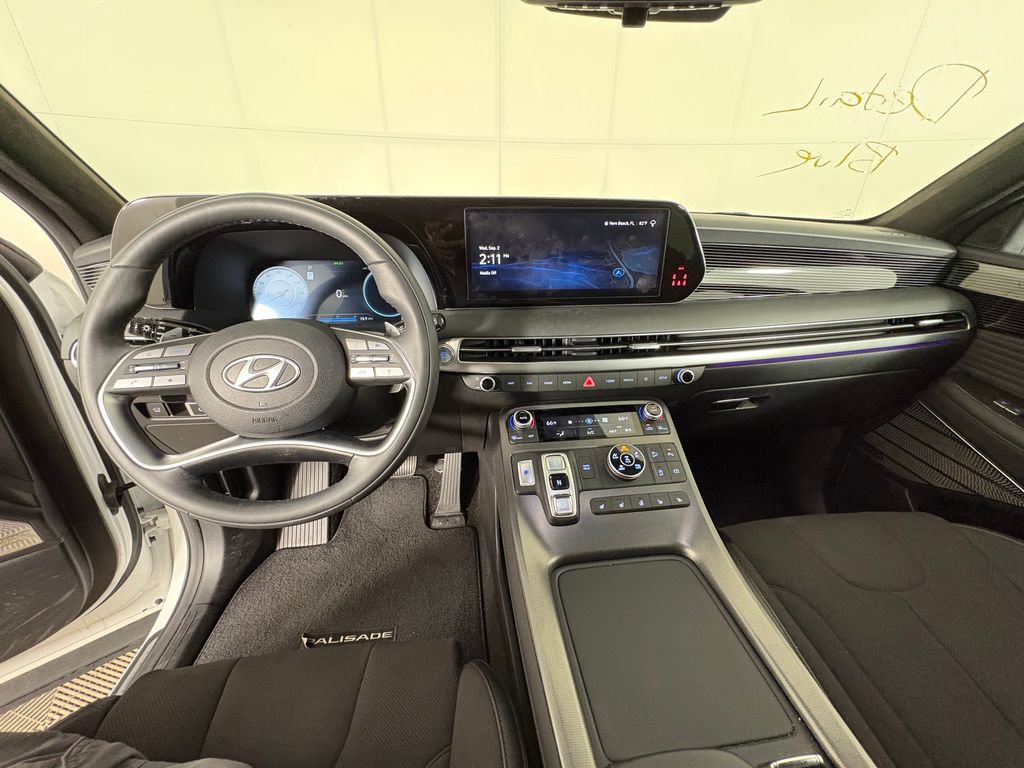 Used 2025 Hyundai Palisade Calligraphy AWD/4WD image 7