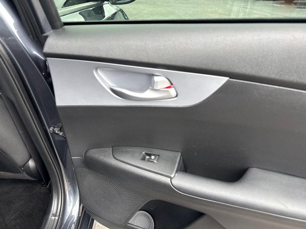 Used 2023 Kia Forte LXS FWD image 38