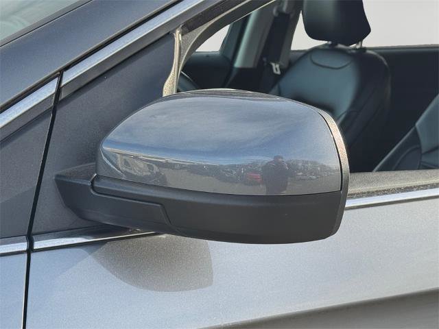 Certified 2023 Ford Edge SEL image 26