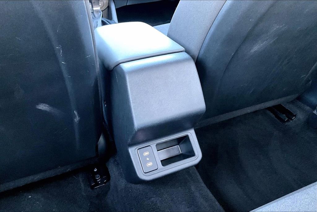 Used 2025 Kia K4 LXS image 32