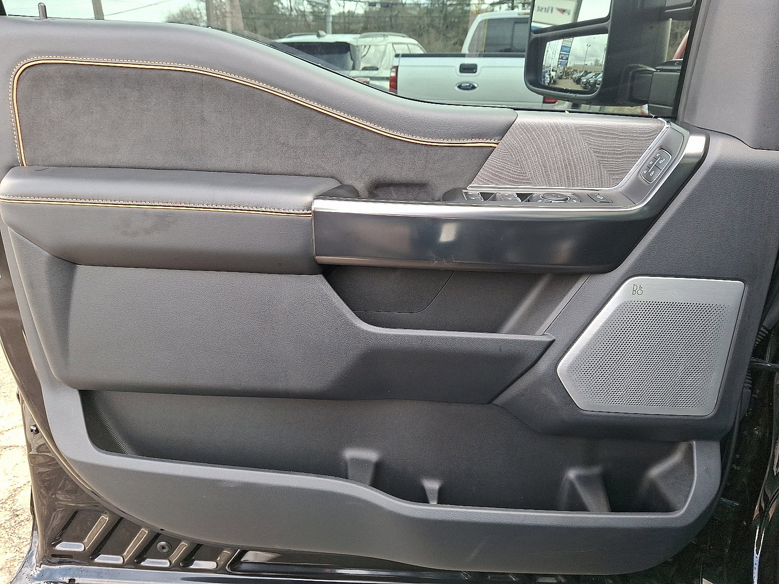 Certified 2024 Ford F250 Platinum w/ Tremor Off-Road Package image 12