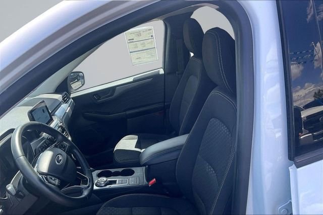 Certified 2024 Ford Escape Active AWD/4WD image 25