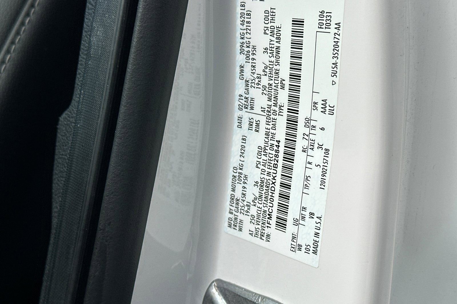 Certified 2019 Ford Escape SEL FWD image 33
