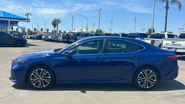 Used 2025 Toyota Camry XLE FWD image 7