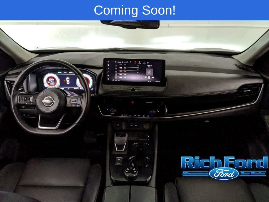 Used 2024 Nissan Rogue SL AWD/4WD image 7