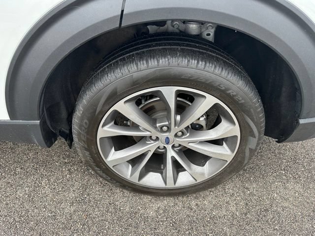Certified 2025 Ford Explorer Platinum w/ Ultimate Package AWD/4WD image 8